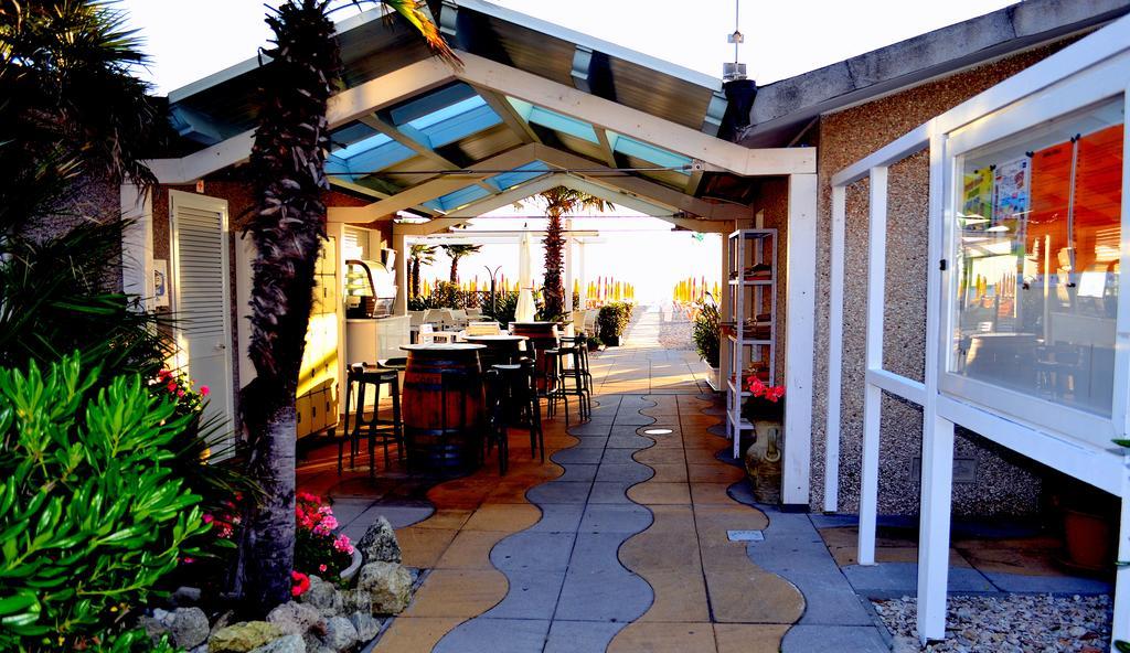 Hotel Paradise Fano Extérieur photo