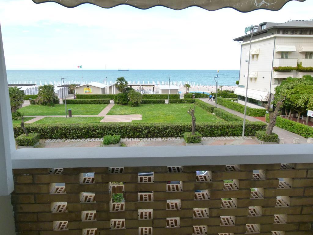 Hotel Paradise Fano Extérieur photo