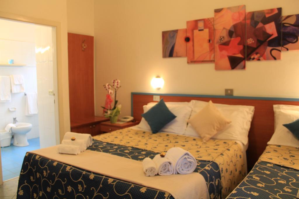 Hotel Paradise Fano Extérieur photo